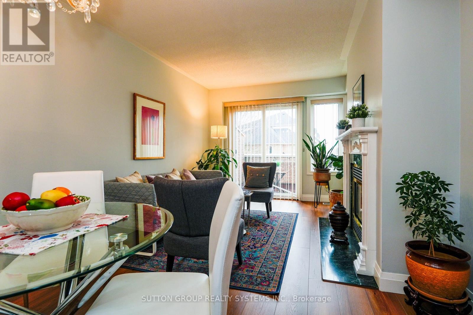 












255 - 60 BARONDALE DRIVE

,
Mississauga (Hurontario),




Ontario
L4Z3N8

