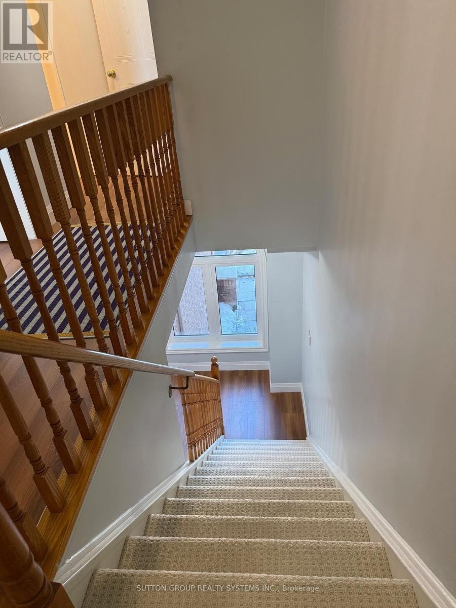 












255 - 60 BARONDALE DRIVE

,
Mississauga (Hurontario),




Ontario
L4Z3N8

