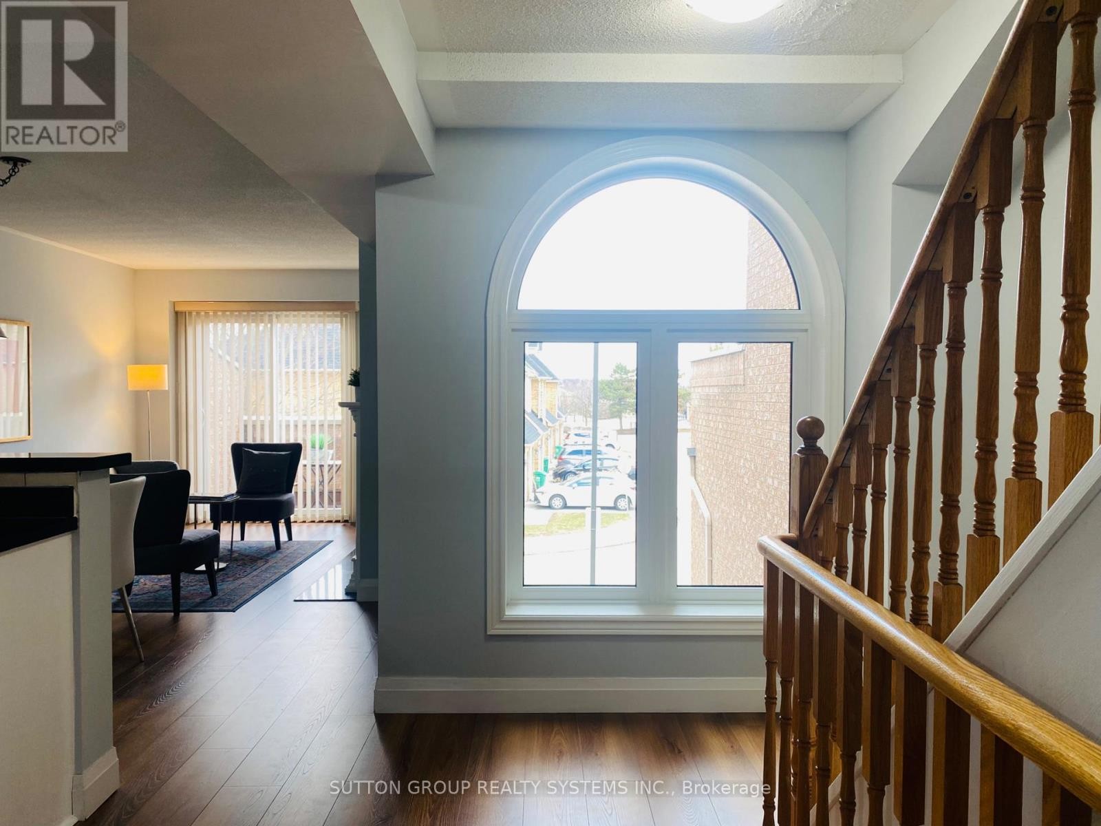 












255 - 60 BARONDALE DRIVE

,
Mississauga (Hurontario),




Ontario
L4Z3N8

