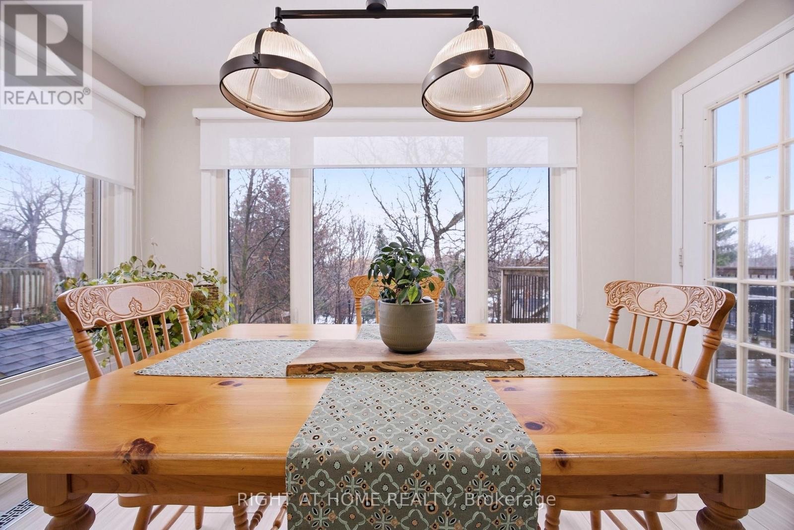 












12 ESKER DRIVE

,
Brampton (Heart Lake East),




Ontario
L6Z3C5

