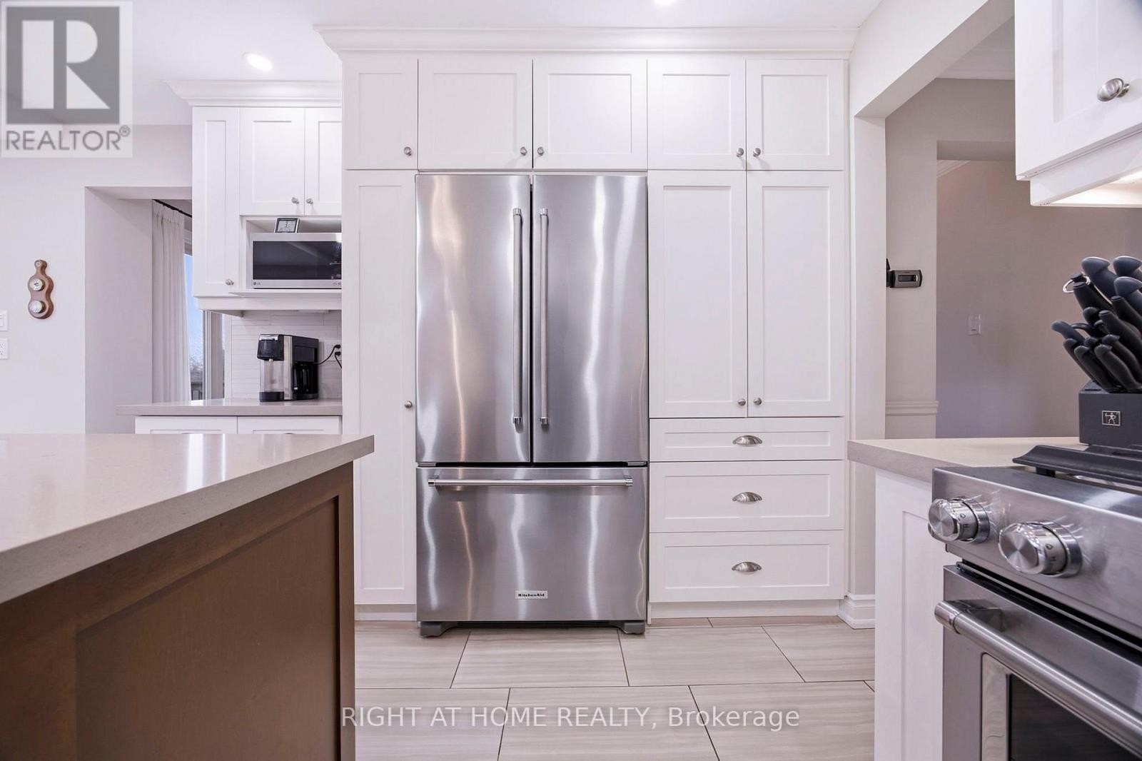 












12 ESKER DRIVE

,
Brampton (Heart Lake East),




Ontario
L6Z3C5

