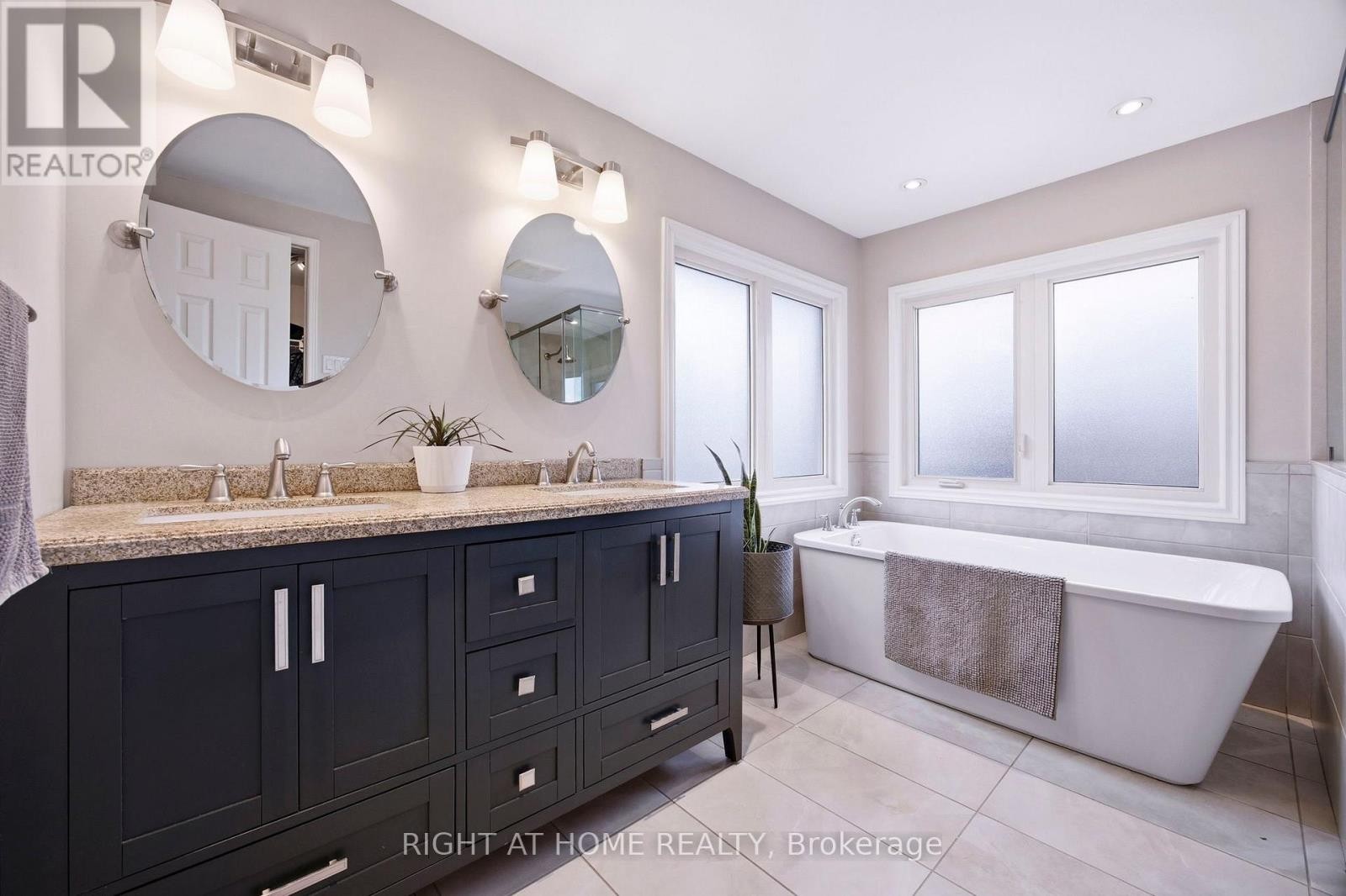 












12 ESKER DRIVE

,
Brampton (Heart Lake East),




Ontario
L6Z3C5

