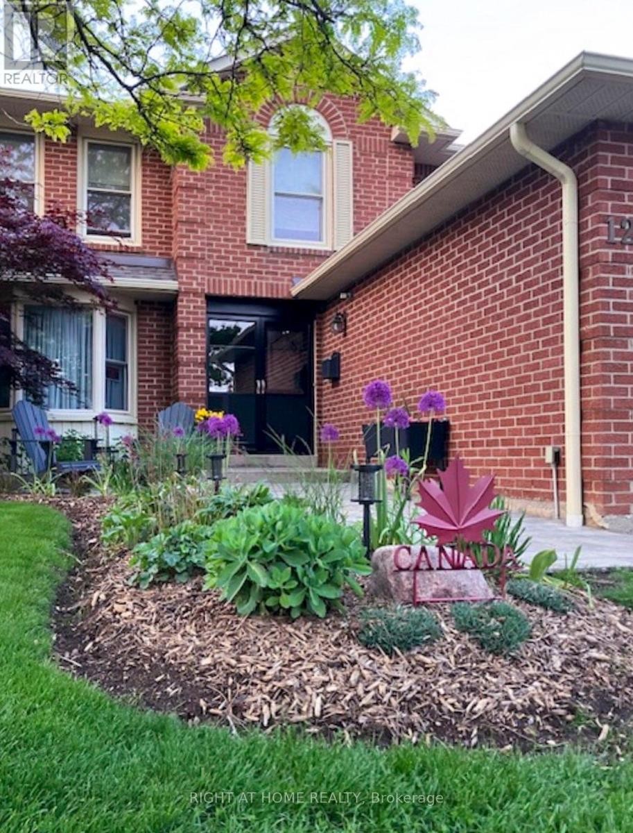 












12 ESKER DRIVE

,
Brampton (Heart Lake East),




Ontario
L6Z3C5

