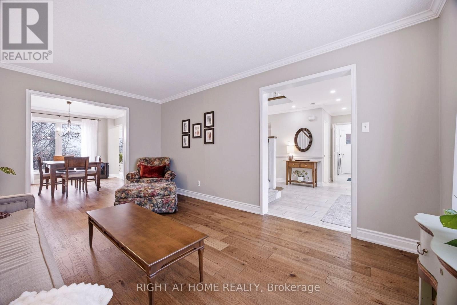 












12 ESKER DRIVE

,
Brampton (Heart Lake East),




Ontario
L6Z3C5

