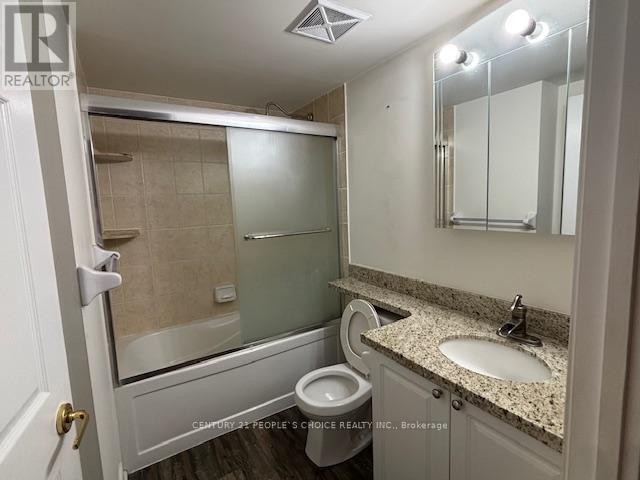 












211 - 65 VIA ROSEDALE

,
Brampton (Sandringham-Wellington),




Ontario
L6R3N8

