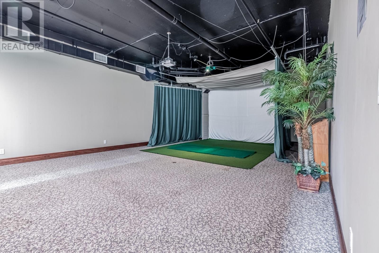 












709 - 7 MICHAEL POWER PLACE

,
Toronto (Islington-City Centre West),




Ontario
M9A0A2

