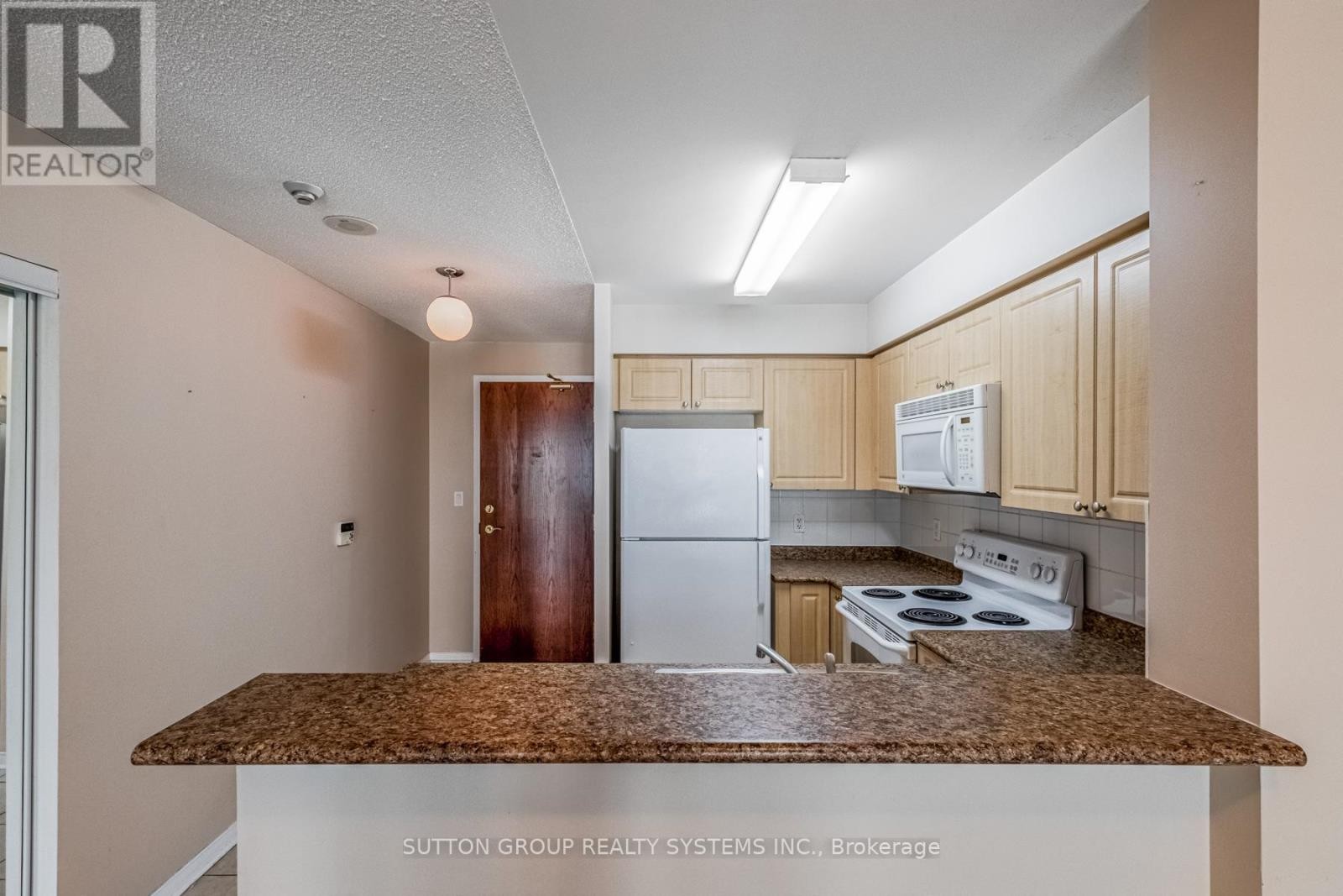 












709 - 7 MICHAEL POWER PLACE

,
Toronto (Islington-City Centre West),




Ontario
M9A0A2

