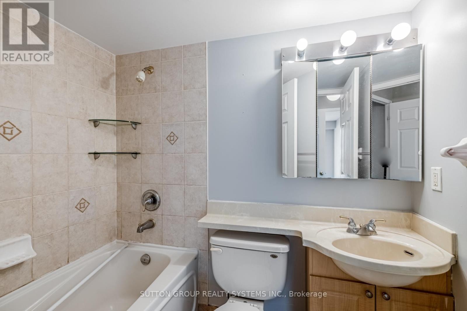 












709 - 7 MICHAEL POWER PLACE

,
Toronto (Islington-City Centre West),




Ontario
M9A0A2

