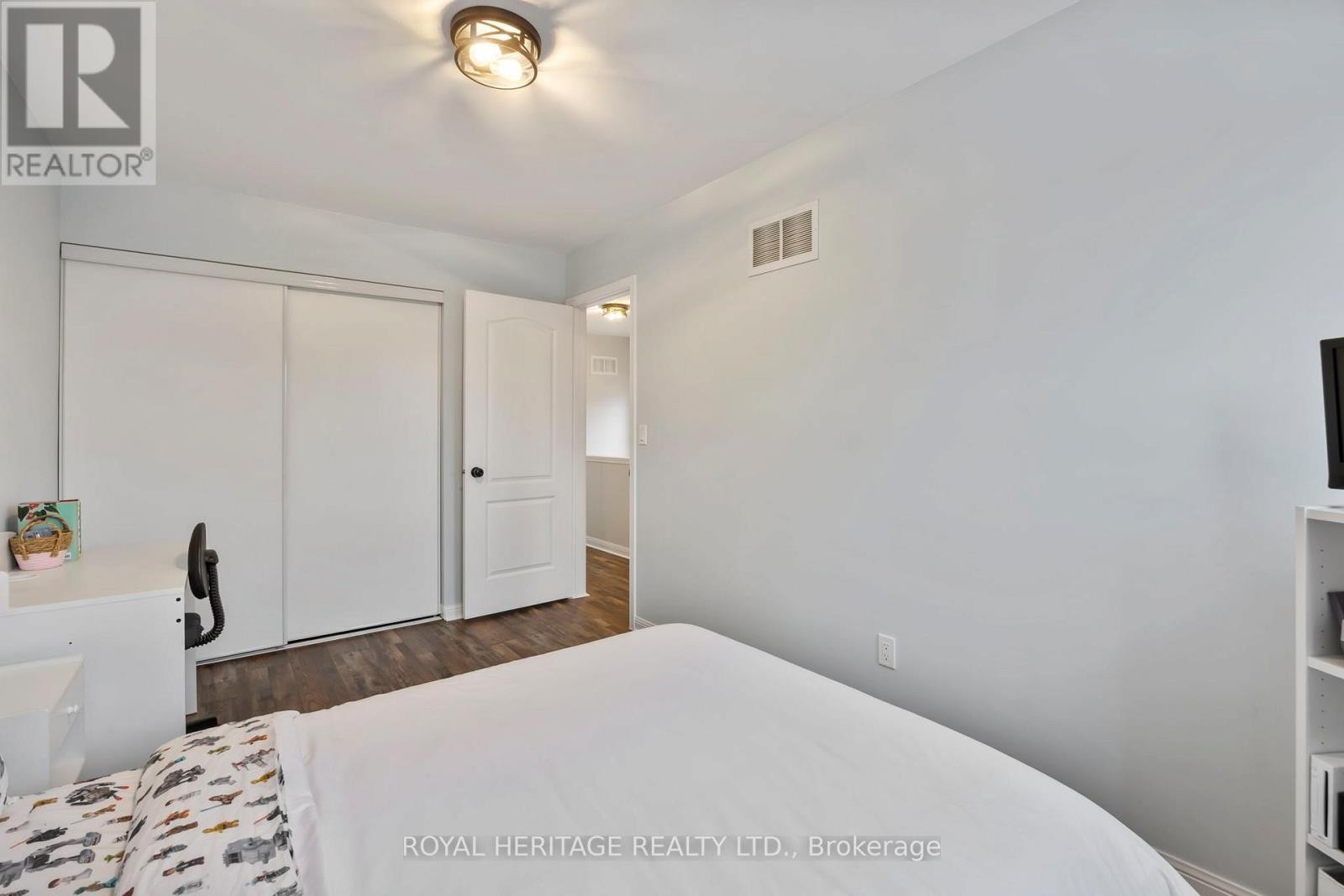 












1251 QUEST CIRCLE

,
Mississauga (Meadowvale Village),




Ontario
L5N8B6

