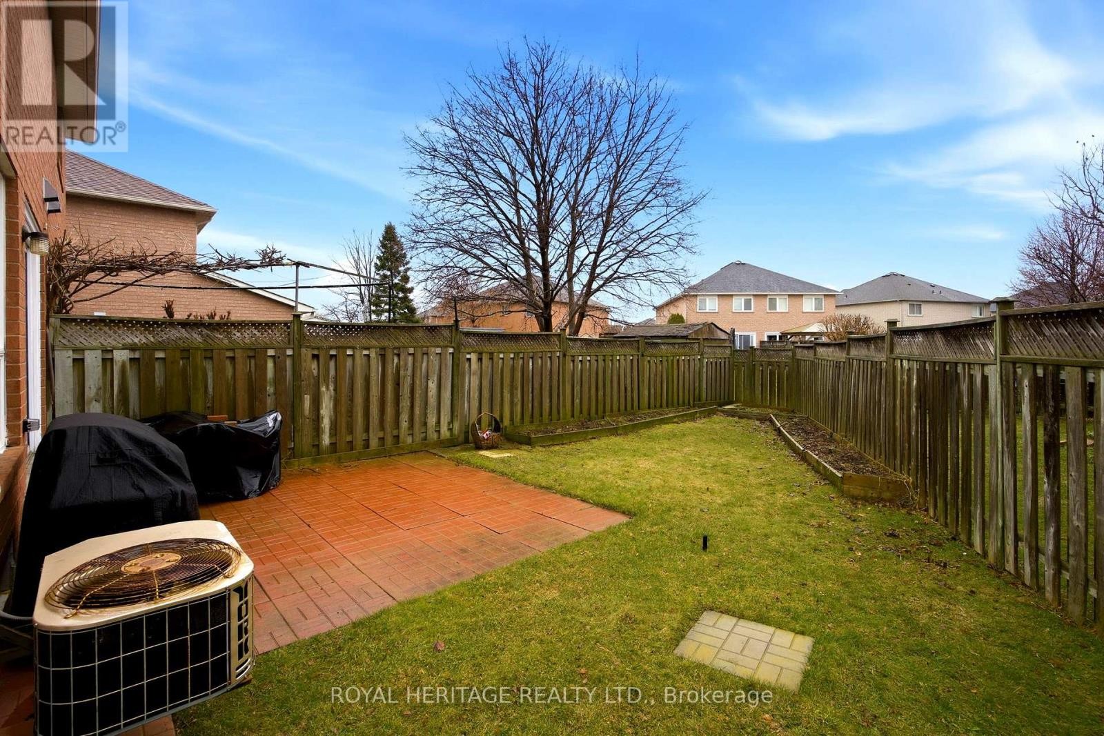 












1251 QUEST CIRCLE

,
Mississauga (Meadowvale Village),




Ontario
L5N8B6

