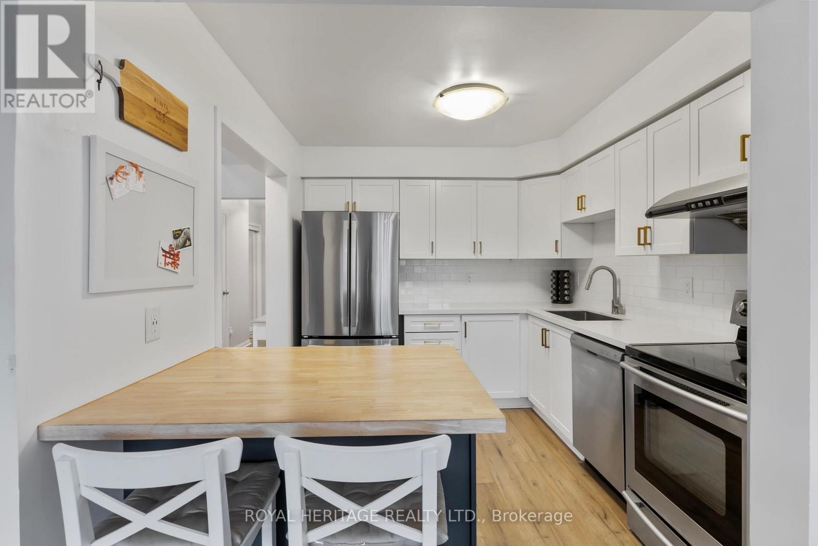 












1251 QUEST CIRCLE

,
Mississauga (Meadowvale Village),




Ontario
L5N8B6

