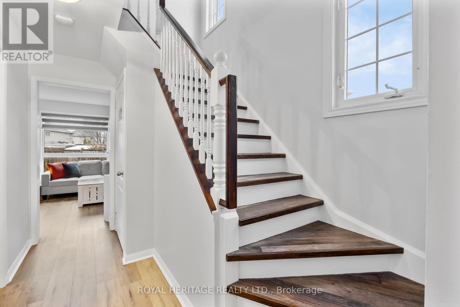 












1251 QUEST CIRCLE

,
Mississauga (Meadowvale Village),




Ontario
L5N8B6

