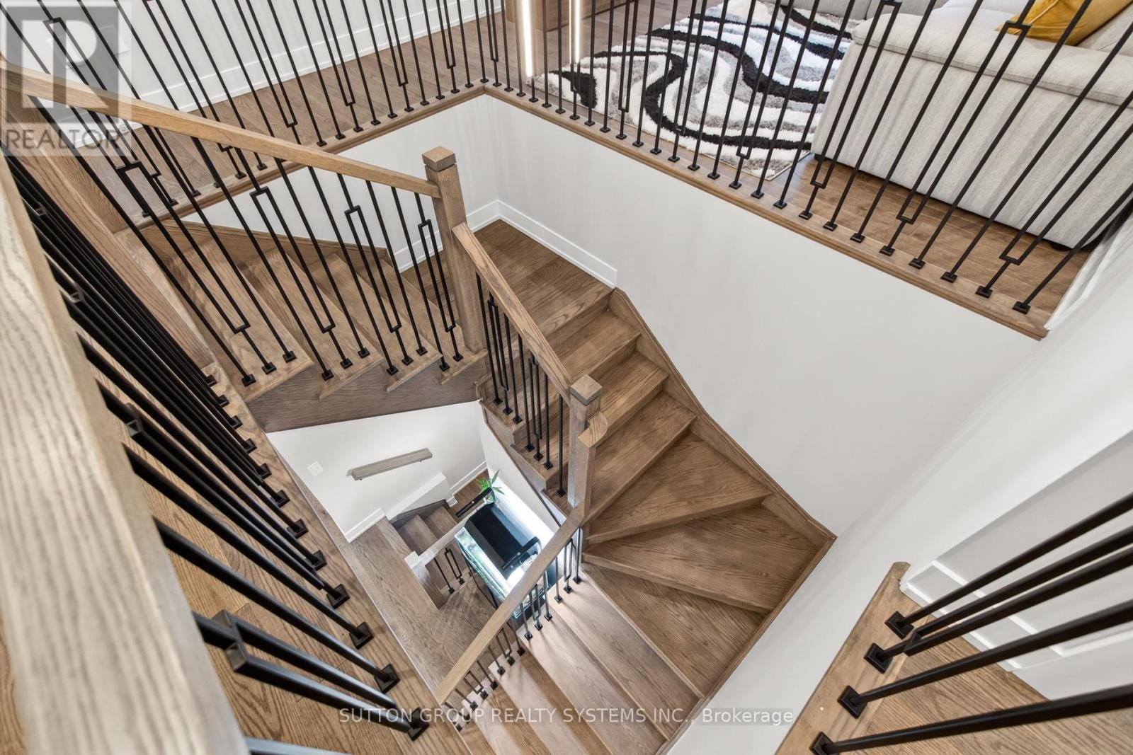 












1530 BUTTERCUP COURT

,
Milton (Walker),




Ontario
L9E2G3

