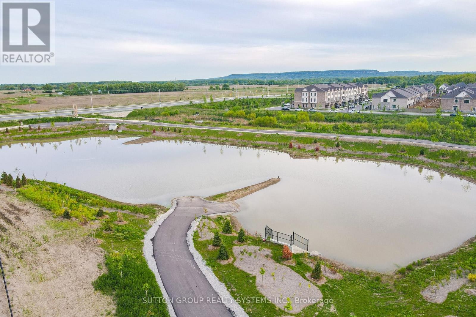 












1530 BUTTERCUP COURT

,
Milton (Walker),




Ontario
L9E2G3

