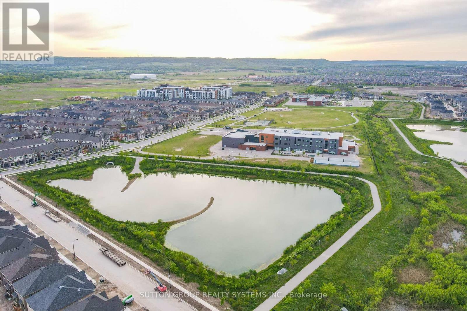 












1530 BUTTERCUP COURT

,
Milton (Walker),




Ontario
L9E2G3

