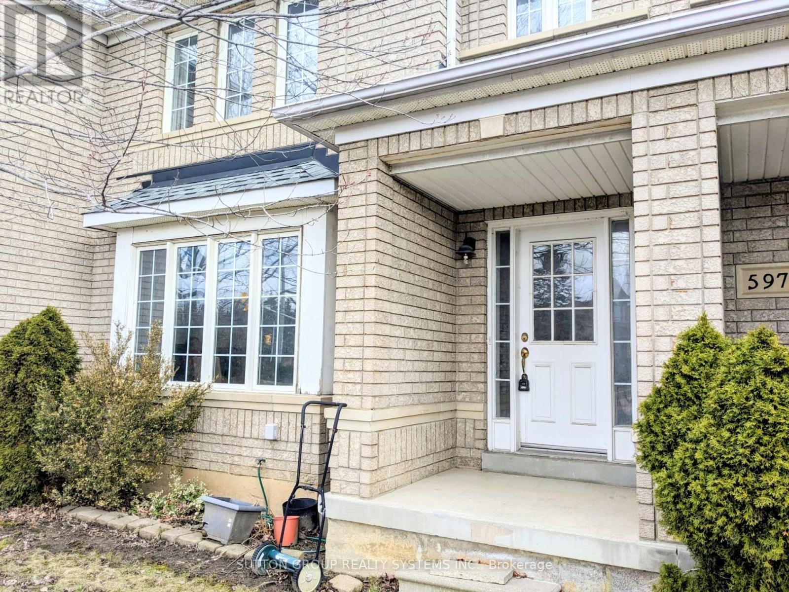 












5979 TENTH LINE W

,
Mississauga (Churchill Meadows),




Ontario
L5M6K7

