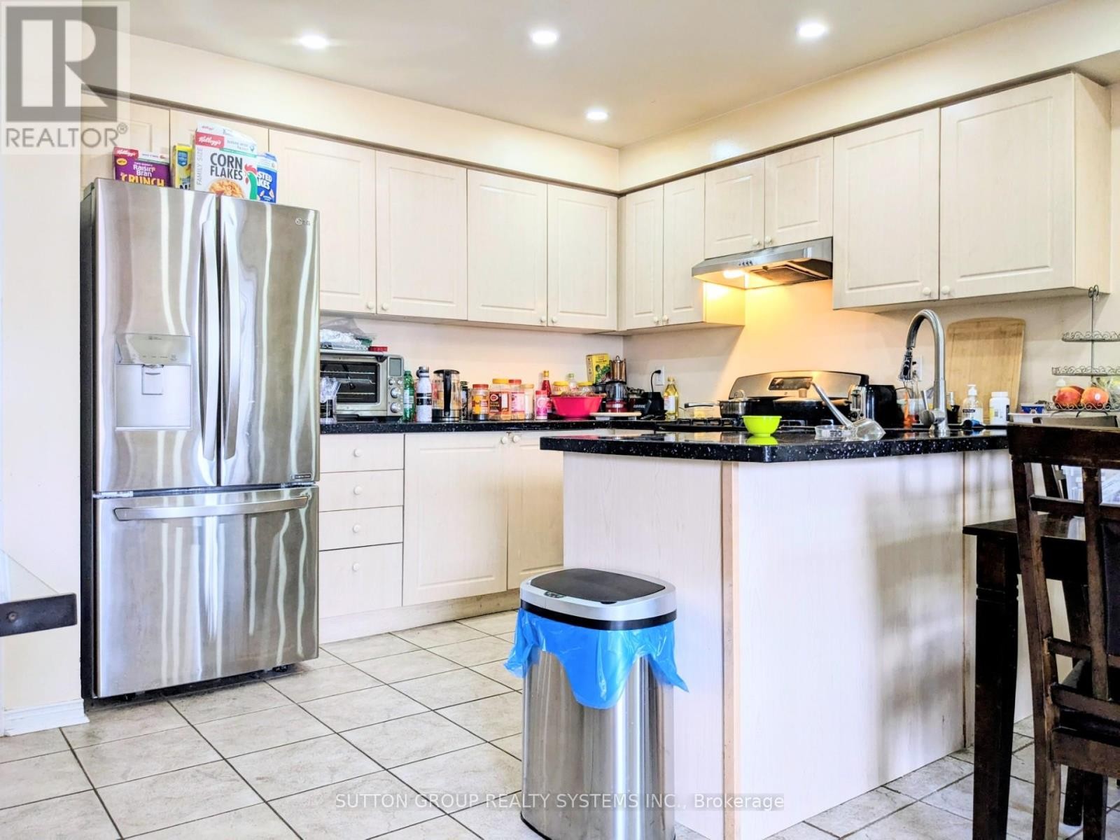 












5979 TENTH LINE W

,
Mississauga (Churchill Meadows),




Ontario
L5M6K7

