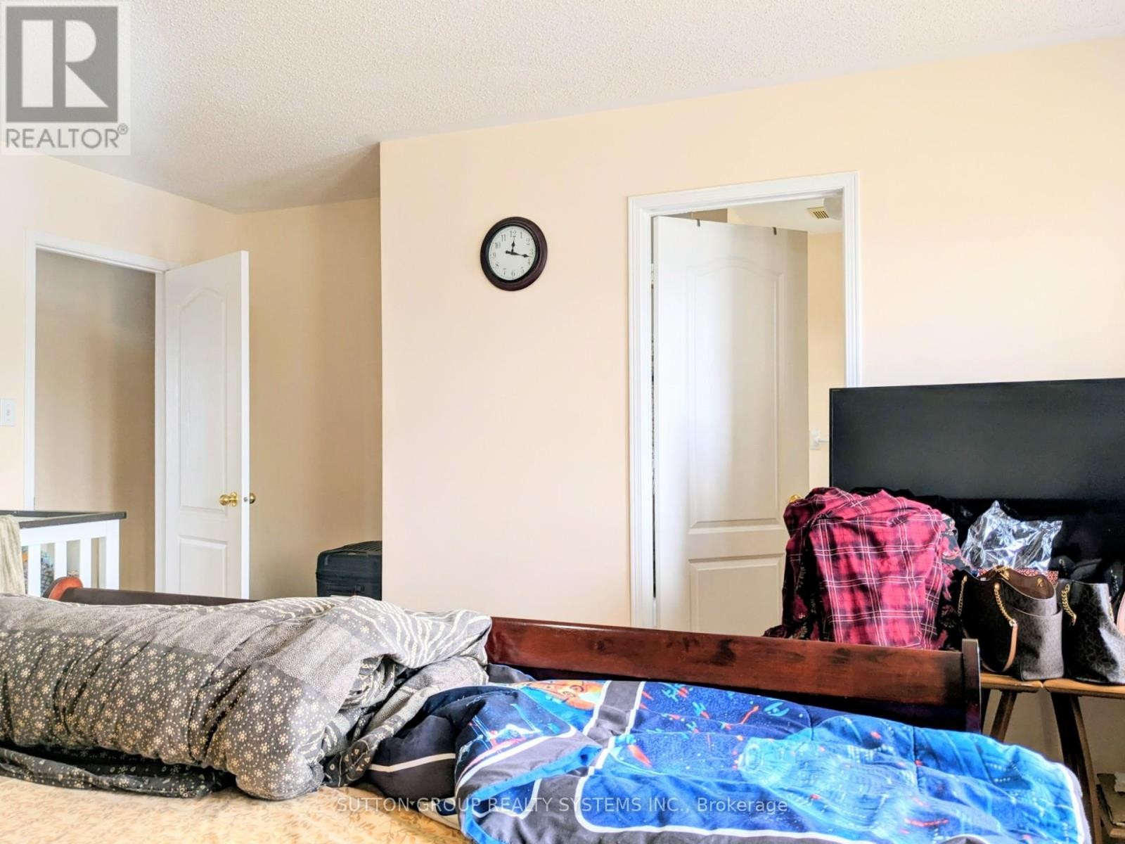 












5979 TENTH LINE W

,
Mississauga (Churchill Meadows),




Ontario
L5M6K7

