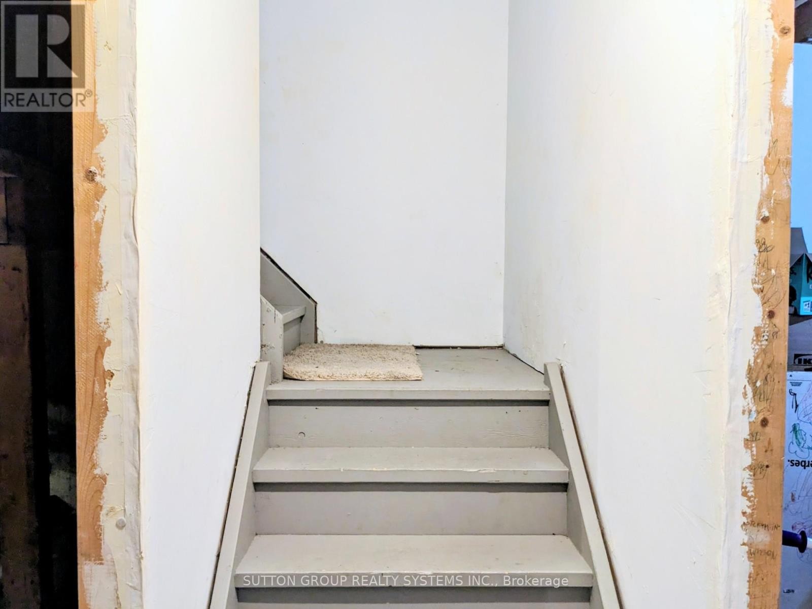 












5979 TENTH LINE W

,
Mississauga (Churchill Meadows),




Ontario
L5M6K7

