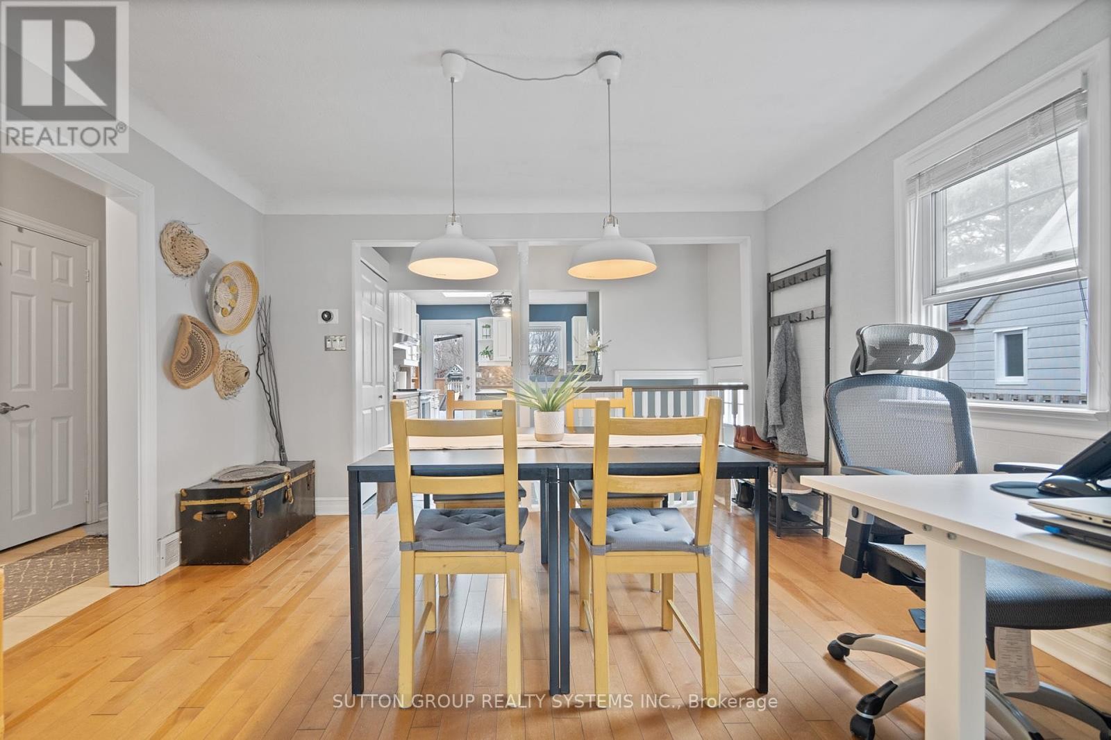 












2399 GLENWOOD SCHOOL DRIVE

,
Burlington (Freeman),




Ontario
L7R3R9

