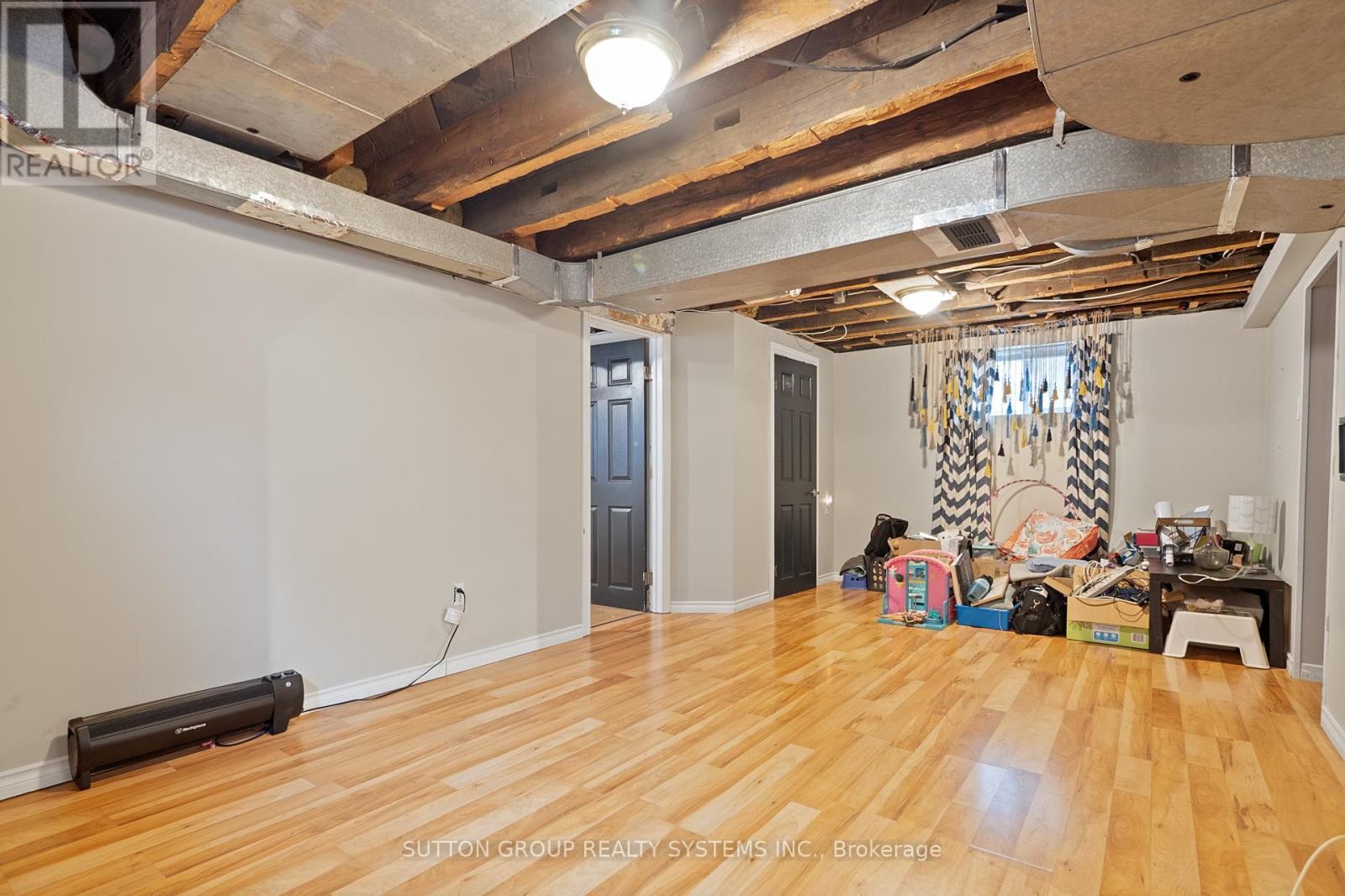 












2399 GLENWOOD SCHOOL DRIVE

,
Burlington (Freeman),




Ontario
L7R3R9

