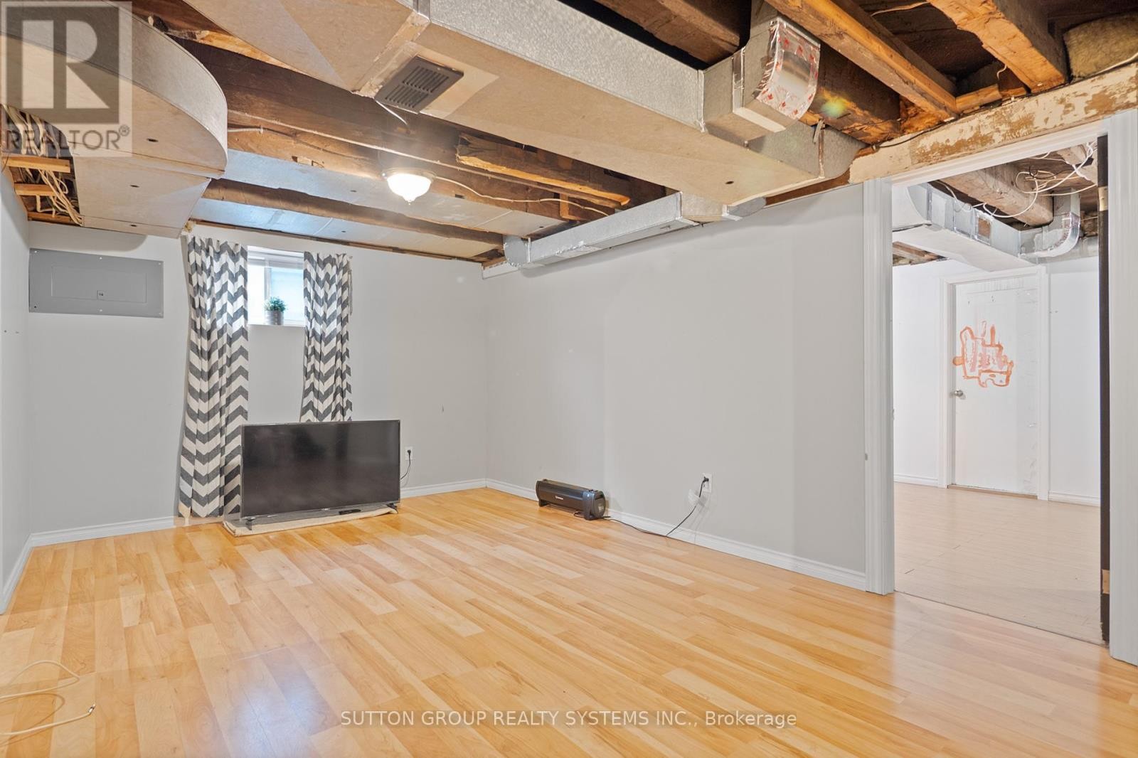 












2399 GLENWOOD SCHOOL DRIVE

,
Burlington (Freeman),




Ontario
L7R3R9

