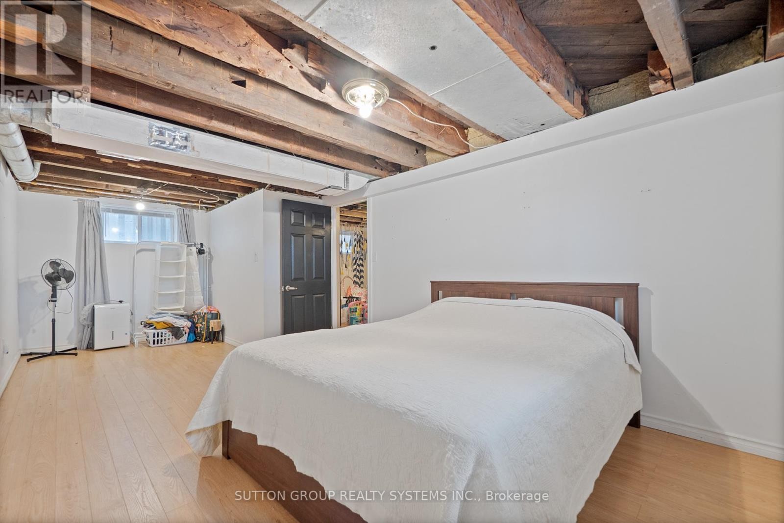 












2399 GLENWOOD SCHOOL DRIVE

,
Burlington (Freeman),




Ontario
L7R3R9

