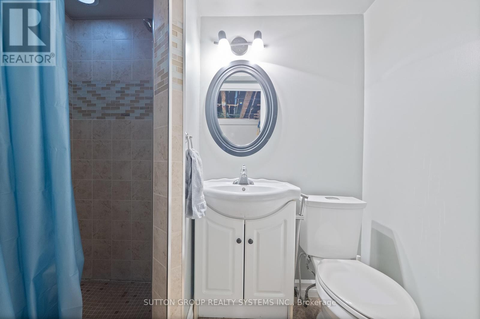 












2399 GLENWOOD SCHOOL DRIVE

,
Burlington (Freeman),




Ontario
L7R3R9

