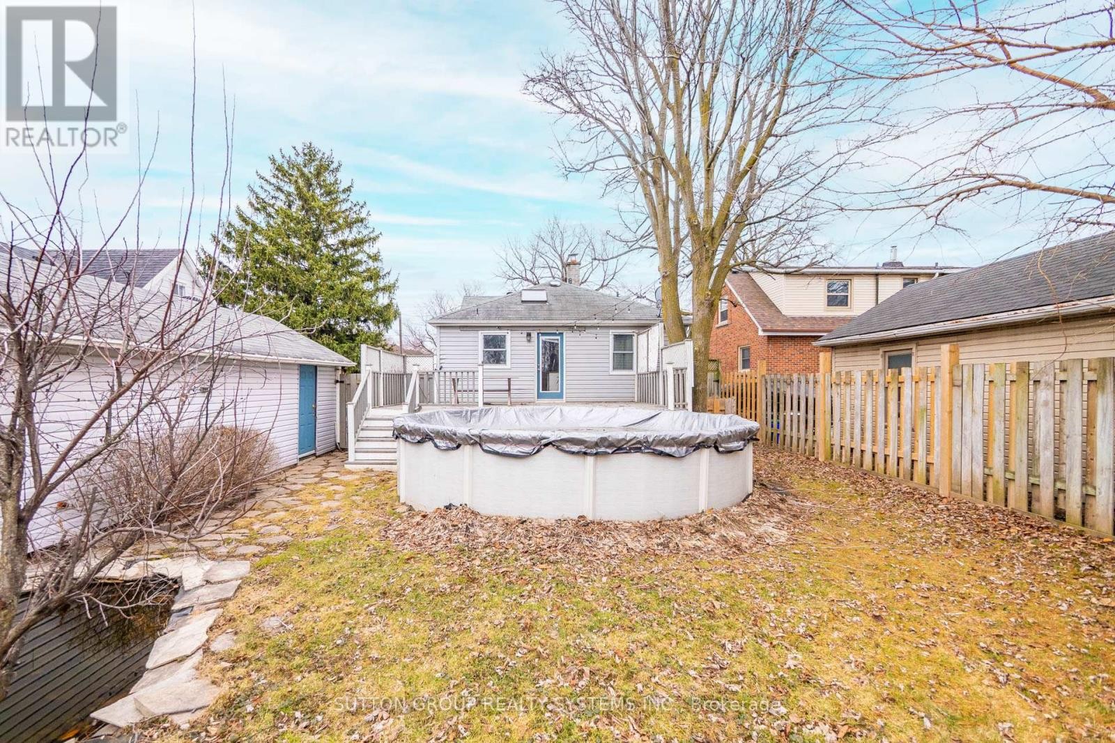 












2399 GLENWOOD SCHOOL DRIVE

,
Burlington (Freeman),




Ontario
L7R3R9

