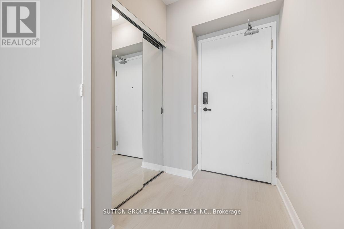 












707 - 3900 CONFEDERATION PARKWAY

,
Mississauga (City Centre),




Ontario
L5B0M3

