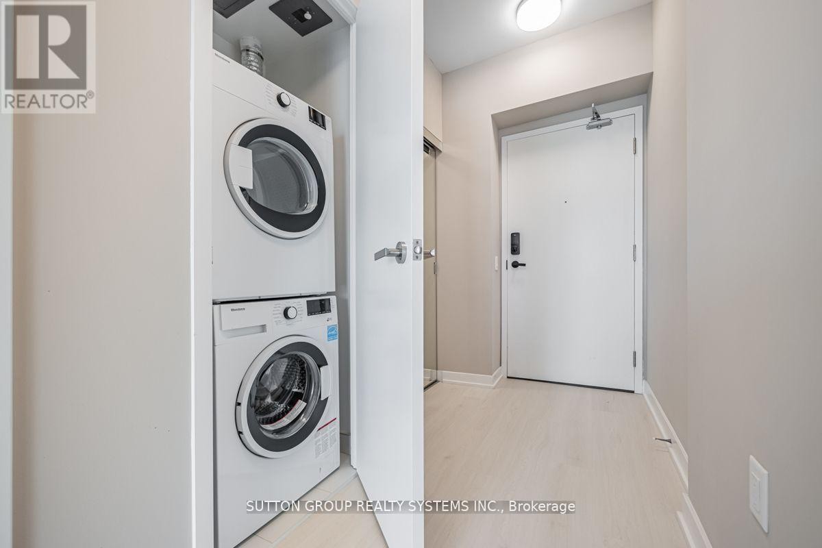 












707 - 3900 CONFEDERATION PARKWAY

,
Mississauga (City Centre),




Ontario
L5B0M3

