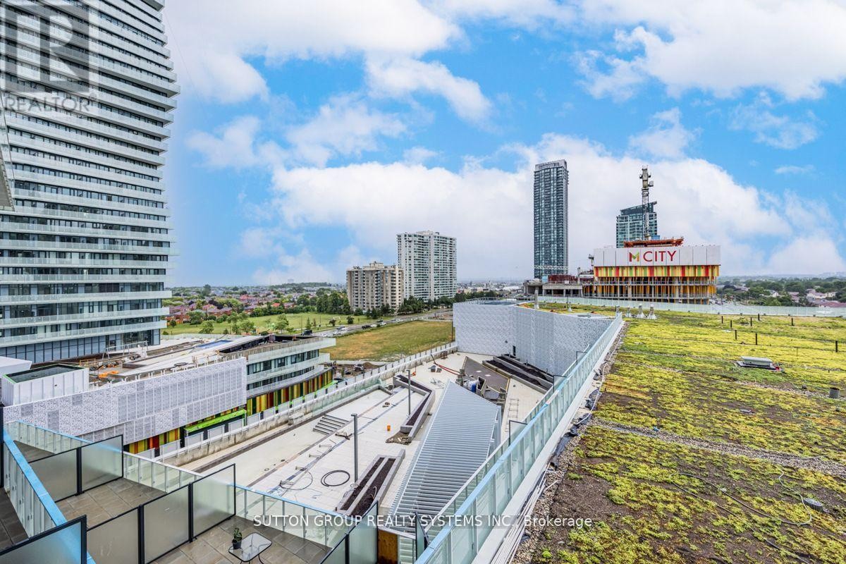 












707 - 3900 CONFEDERATION PARKWAY

,
Mississauga (City Centre),




Ontario
L5B0M3

