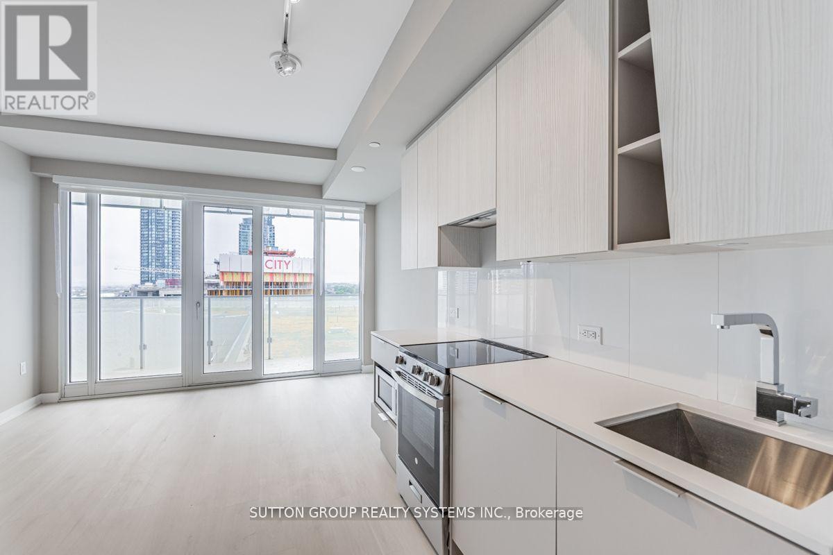 












707 - 3900 CONFEDERATION PARKWAY

,
Mississauga (City Centre),




Ontario
L5B0M3

