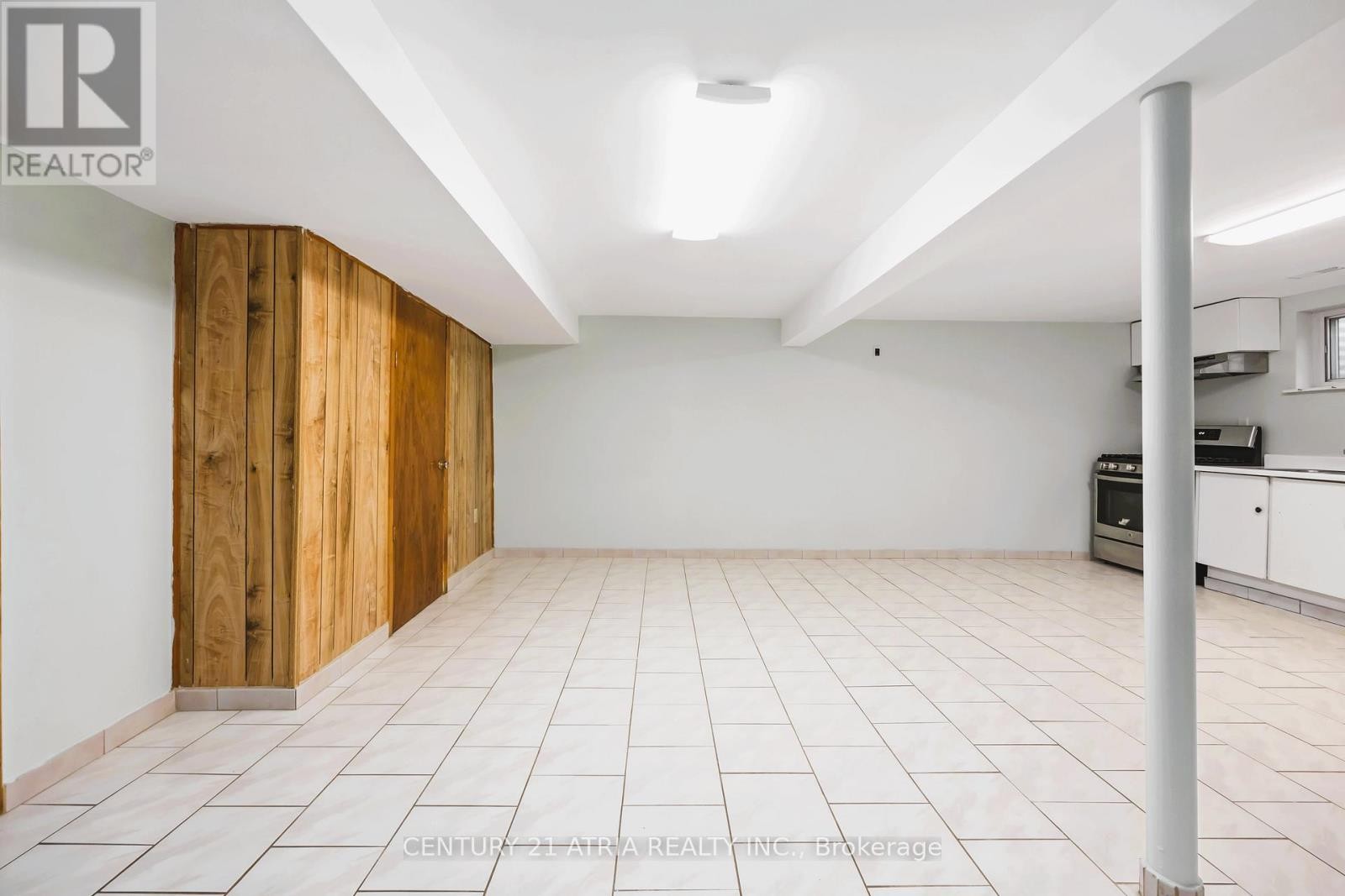 












60 COUNCIL CRESCENT

,
Toronto (York University Heights),




Ontario
M3J1J6

