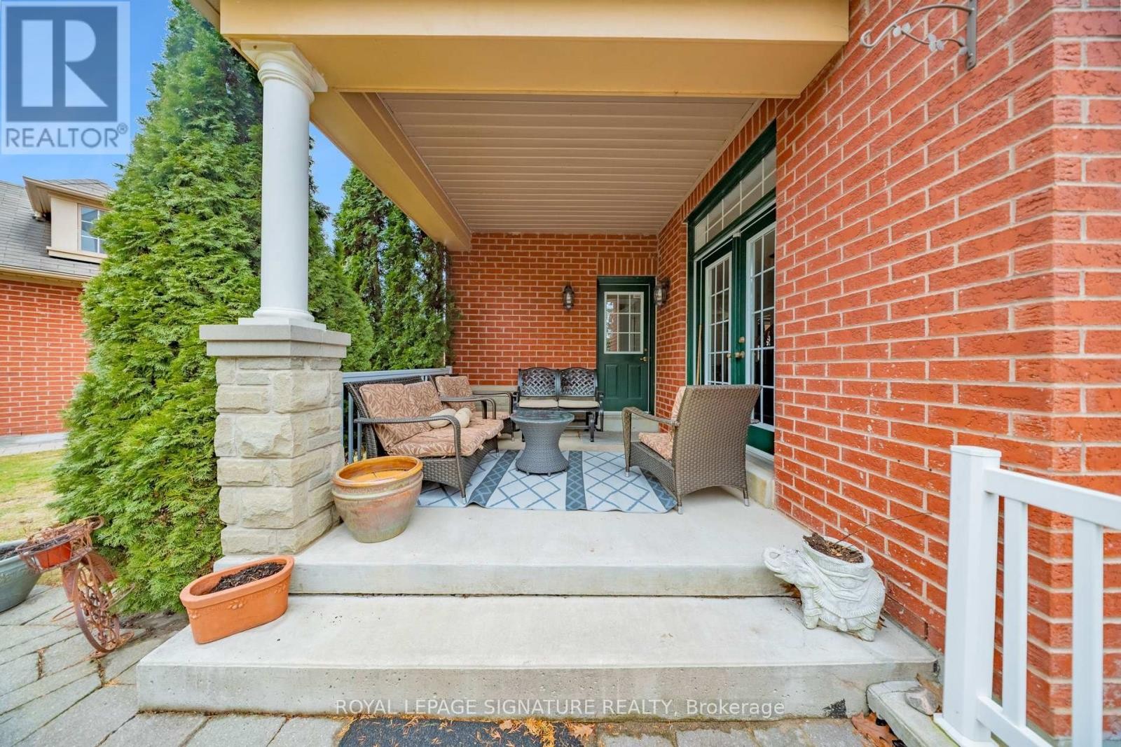 












1590 HALLSTONE ROAD

,
Brampton (Bram West),




Ontario
L6Y5K8

