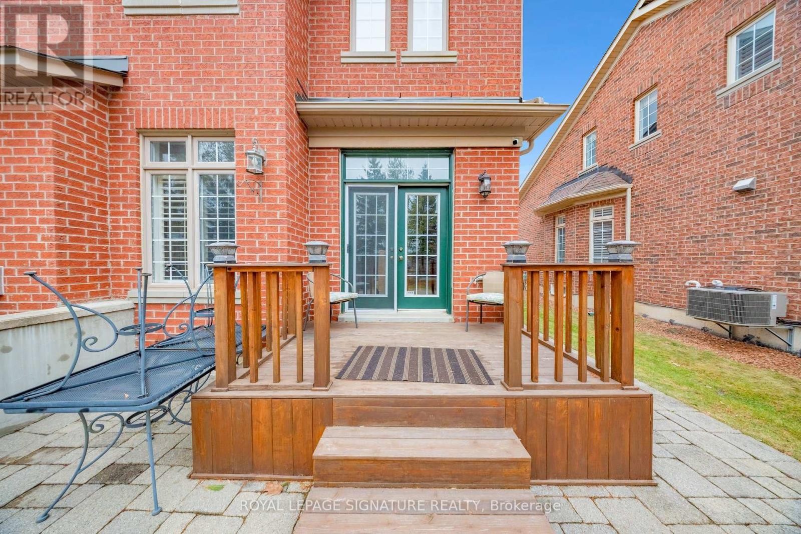 












1590 HALLSTONE ROAD

,
Brampton (Bram West),




Ontario
L6Y5K8

