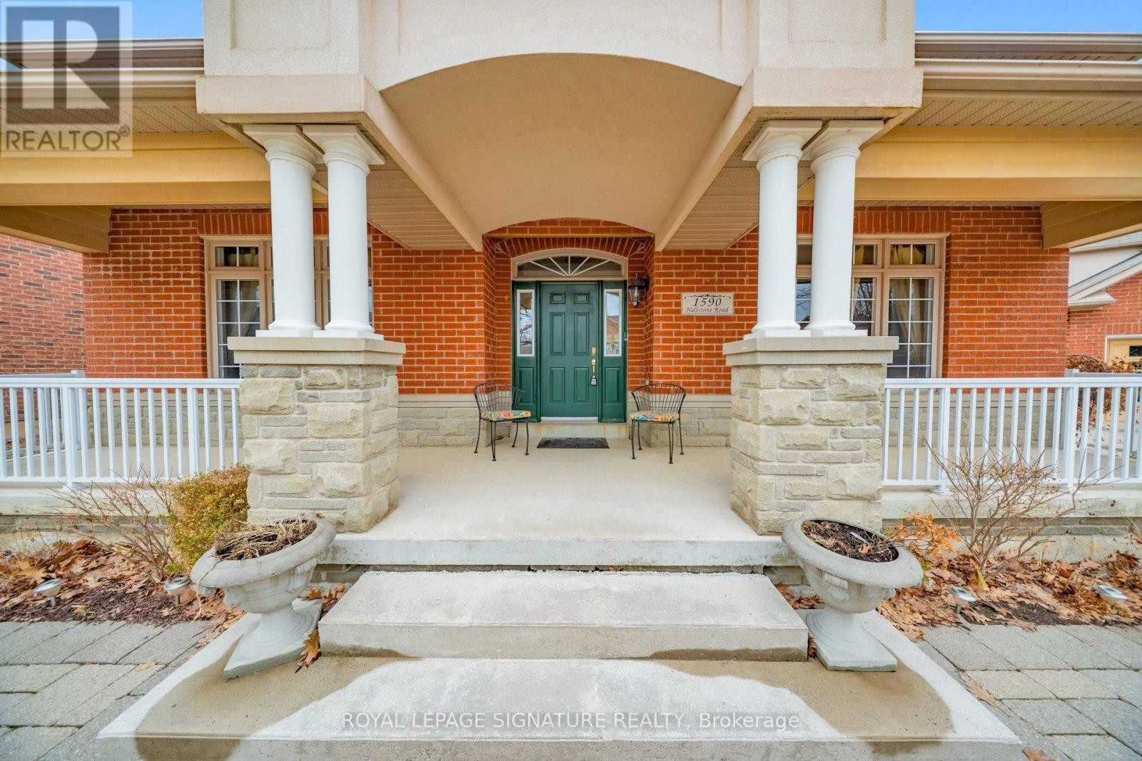 












1590 HALLSTONE ROAD

,
Brampton (Bram West),




Ontario
L6Y5K8

