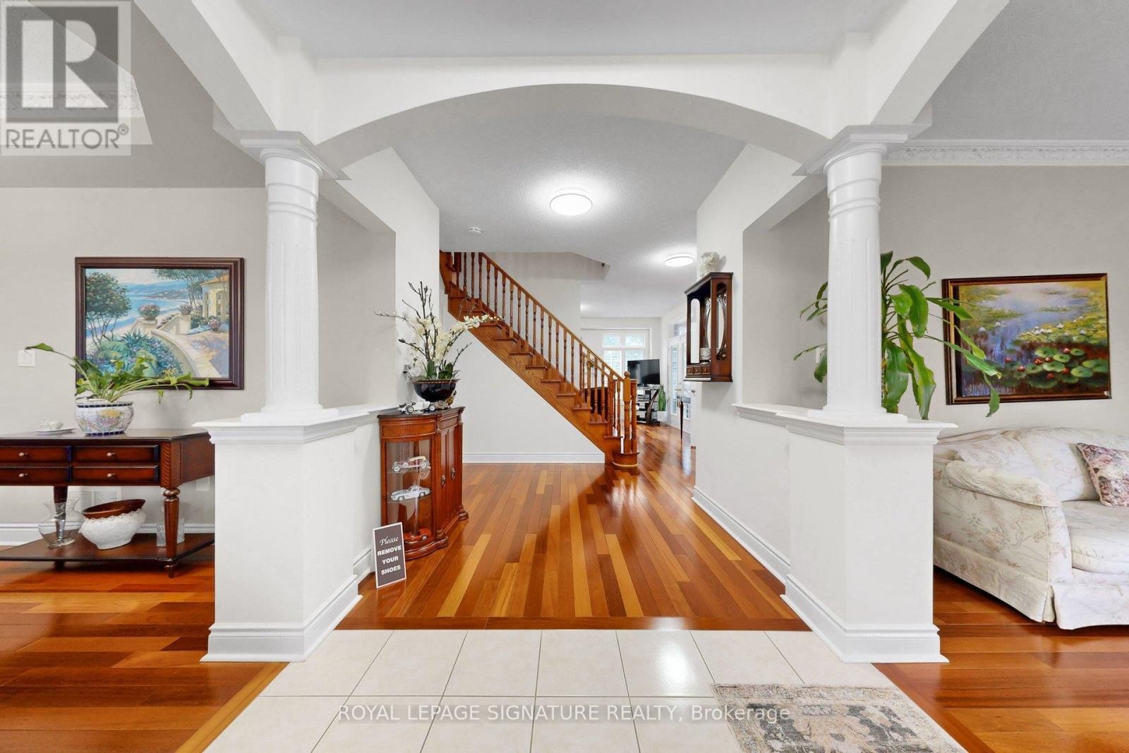 












1590 HALLSTONE ROAD

,
Brampton (Bram West),




Ontario
L6Y5K8

