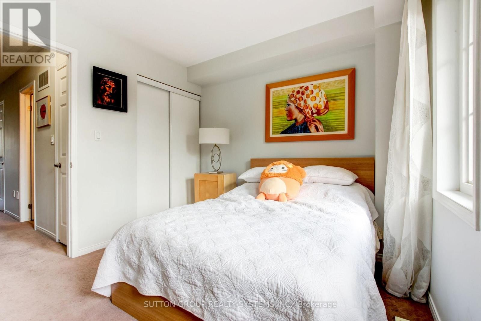 












85 - 119B THE QUEENSWAY

,
Toronto (High Park-Swansea),




Ontario
M6S5B7

