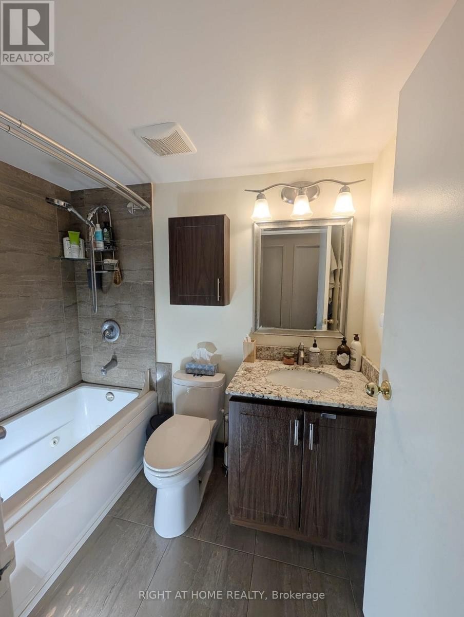 












607 - 80 QUEBEC AVENUE

,
Toronto (High Park North),




Ontario
M6P4B7

