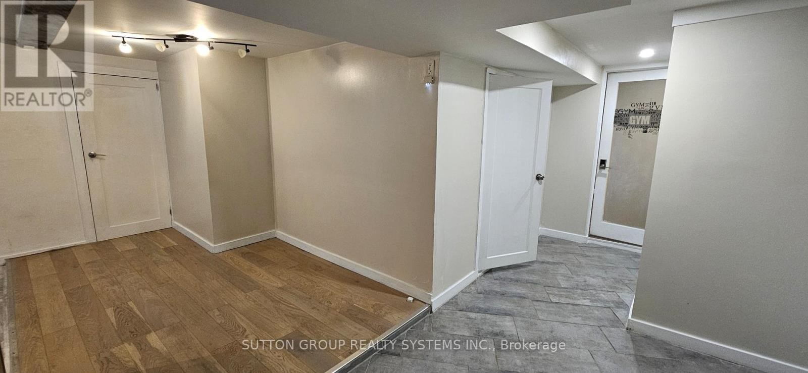 












LOWER LEVEL - 290 MORDEN ROAD

,
Oakville (WO West),




Ontario
L6K2S5

