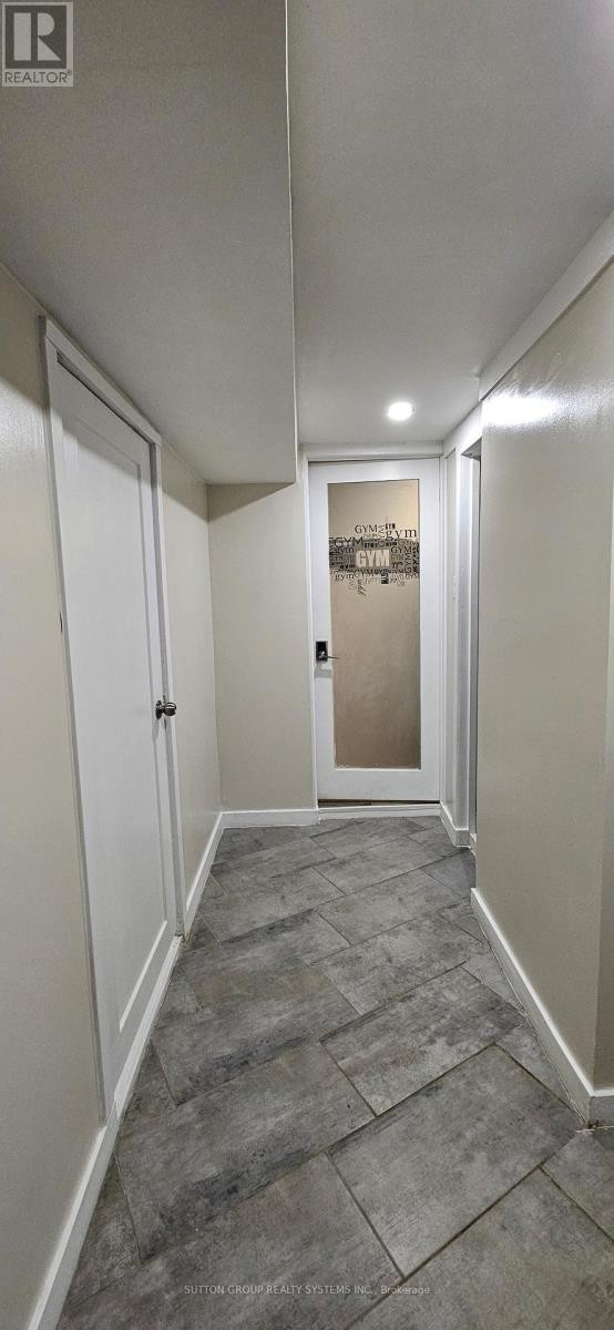 












LOWER LEVEL - 290 MORDEN ROAD

,
Oakville (WO West),




Ontario
L6K2S5

