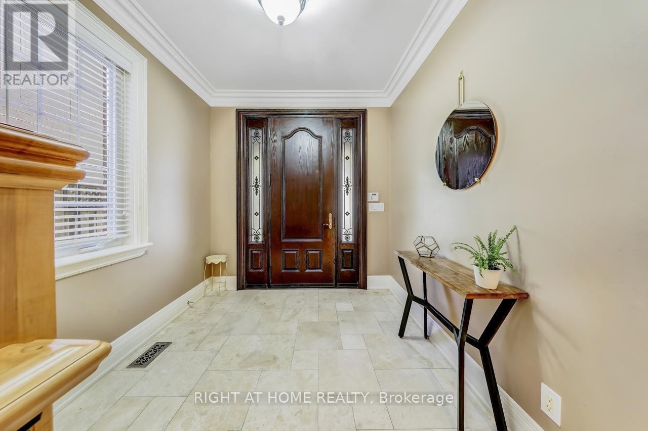 












3 WESTROSE AVENUE

,
Toronto (Kingsway South),




Ontario
M8X1Z9

