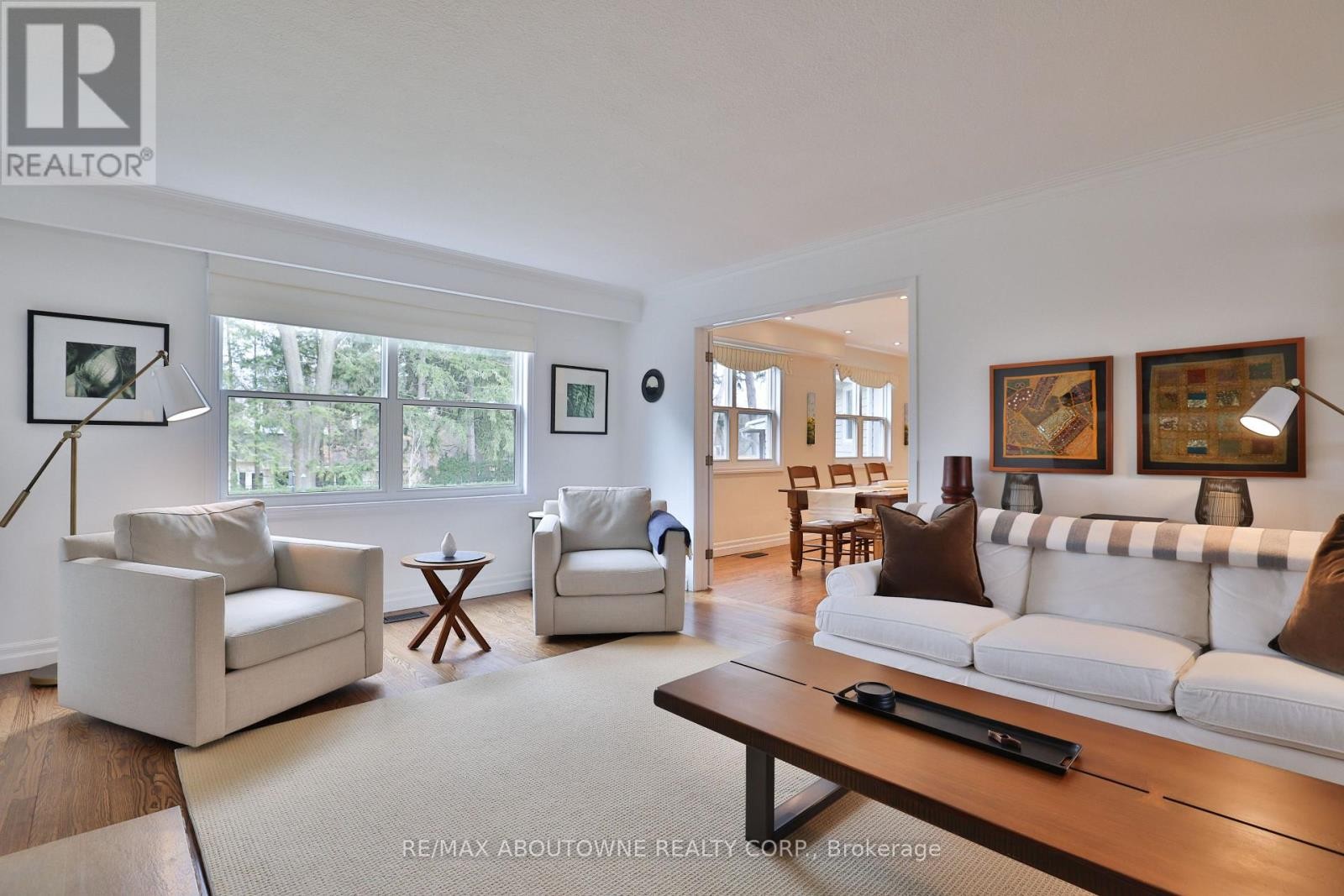 












1268 HILLHURST ROAD

,
Oakville (MO Morrison),




Ontario
L6J1X4

