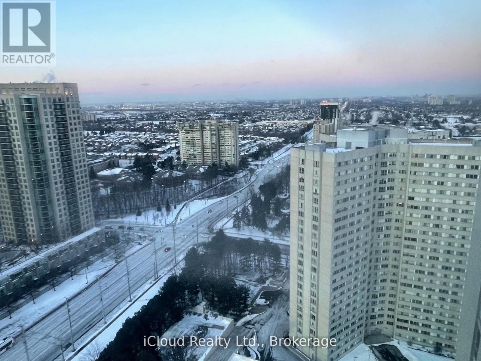 












3208 - 3650 KANEFF CRESCENT

,
Mississauga (Mississauga Valleys),




Ontario
L5A4A1

