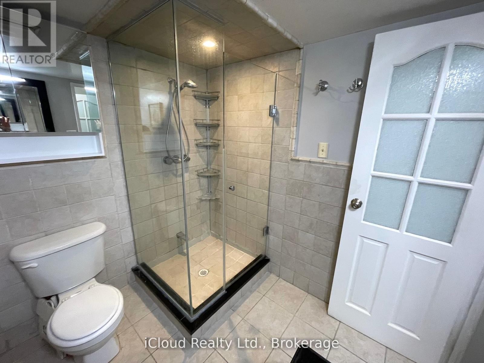 












3208 - 3650 KANEFF CRESCENT

,
Mississauga (Mississauga Valleys),




Ontario
L5A4A1

