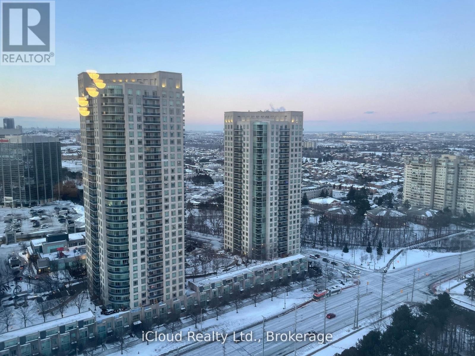 












3208 - 3650 KANEFF CRESCENT

,
Mississauga (Mississauga Valleys),




Ontario
L5A4A1

