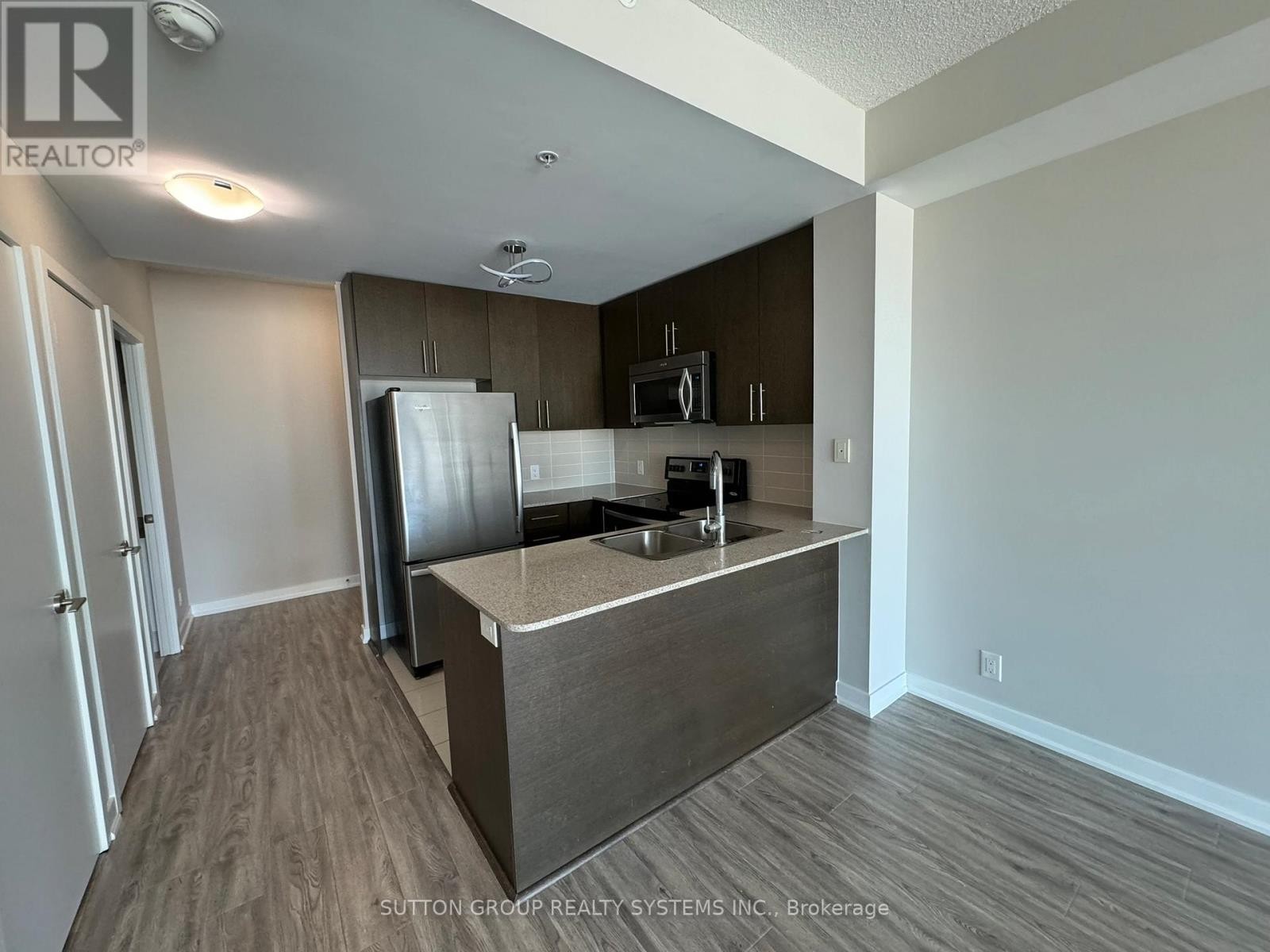 












1912 - 3985 GRAND PARK DRIVE

,
Mississauga (City Centre),




Ontario
L5B0H8

