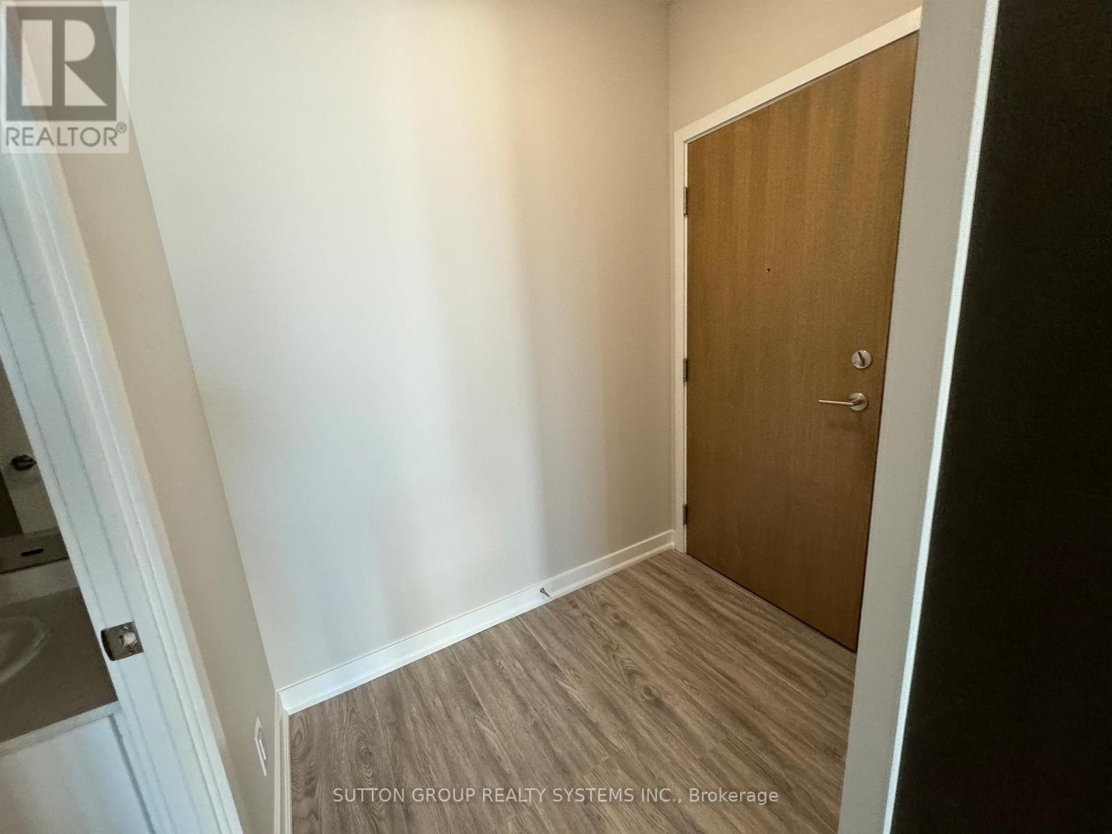 












1912 - 3985 GRAND PARK DRIVE

,
Mississauga (City Centre),




Ontario
L5B0H8

