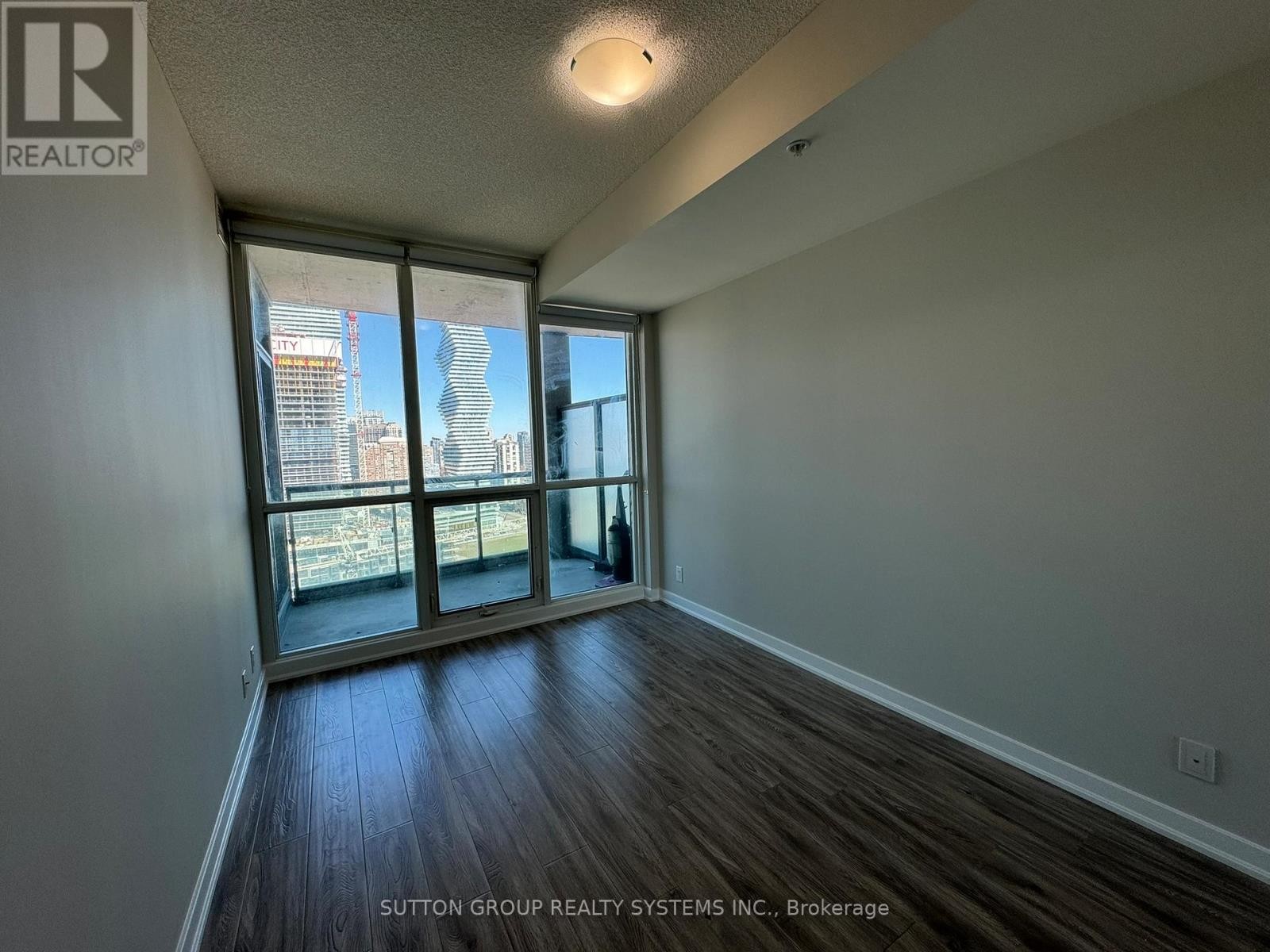 












1912 - 3985 GRAND PARK DRIVE

,
Mississauga (City Centre),




Ontario
L5B0H8

